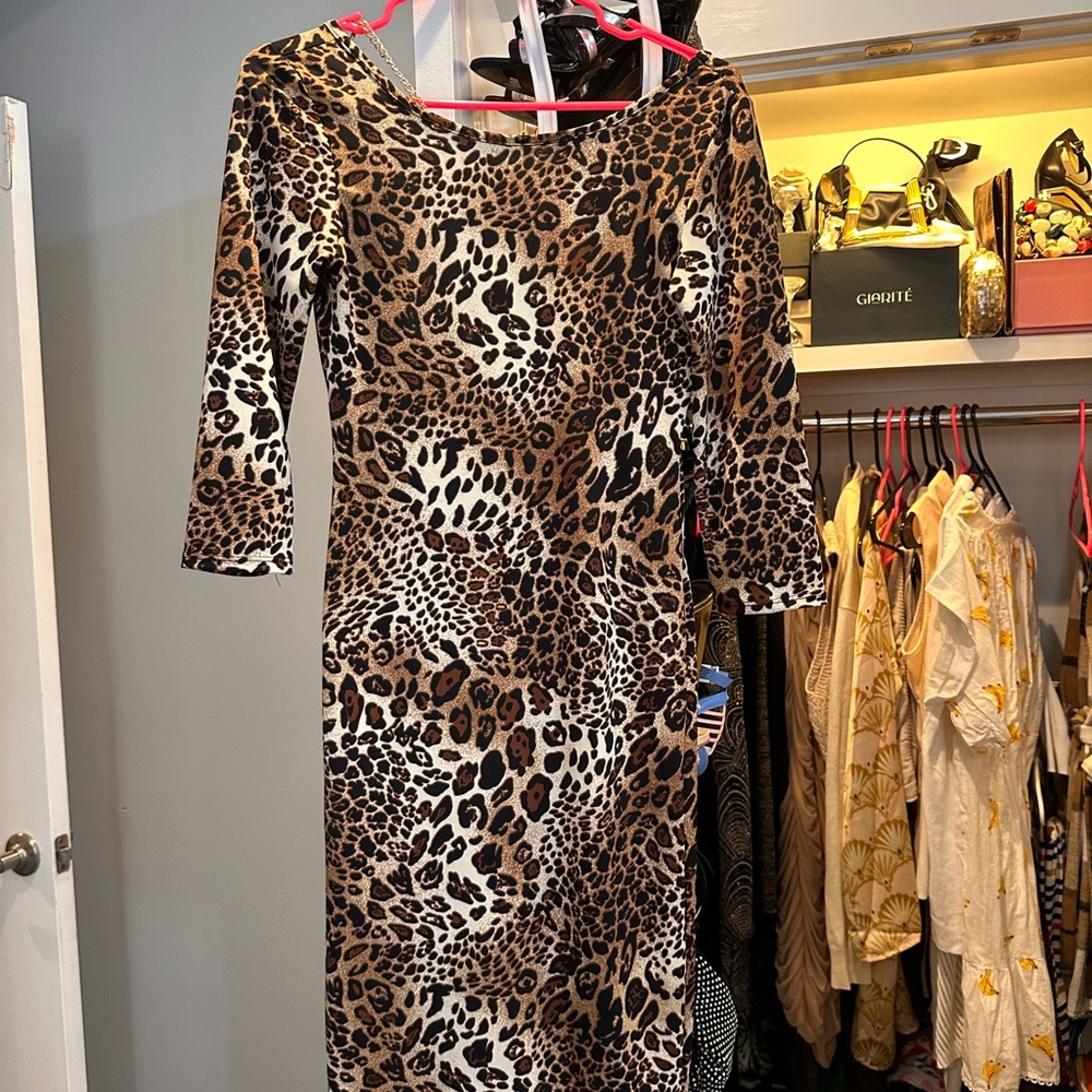 Leopard Print bodycon Dress with open back & chain